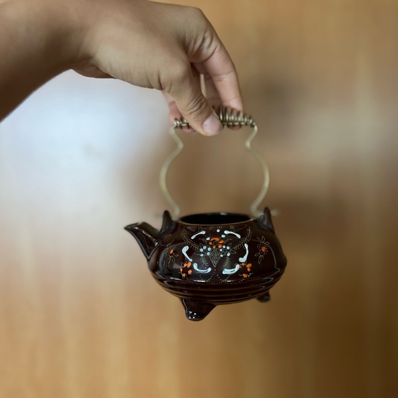 Hand-Painted Japanese Teapot - Vintage - Picture 1 of 7
